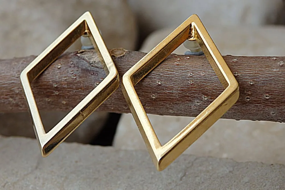 Gold Rhombus Earrings