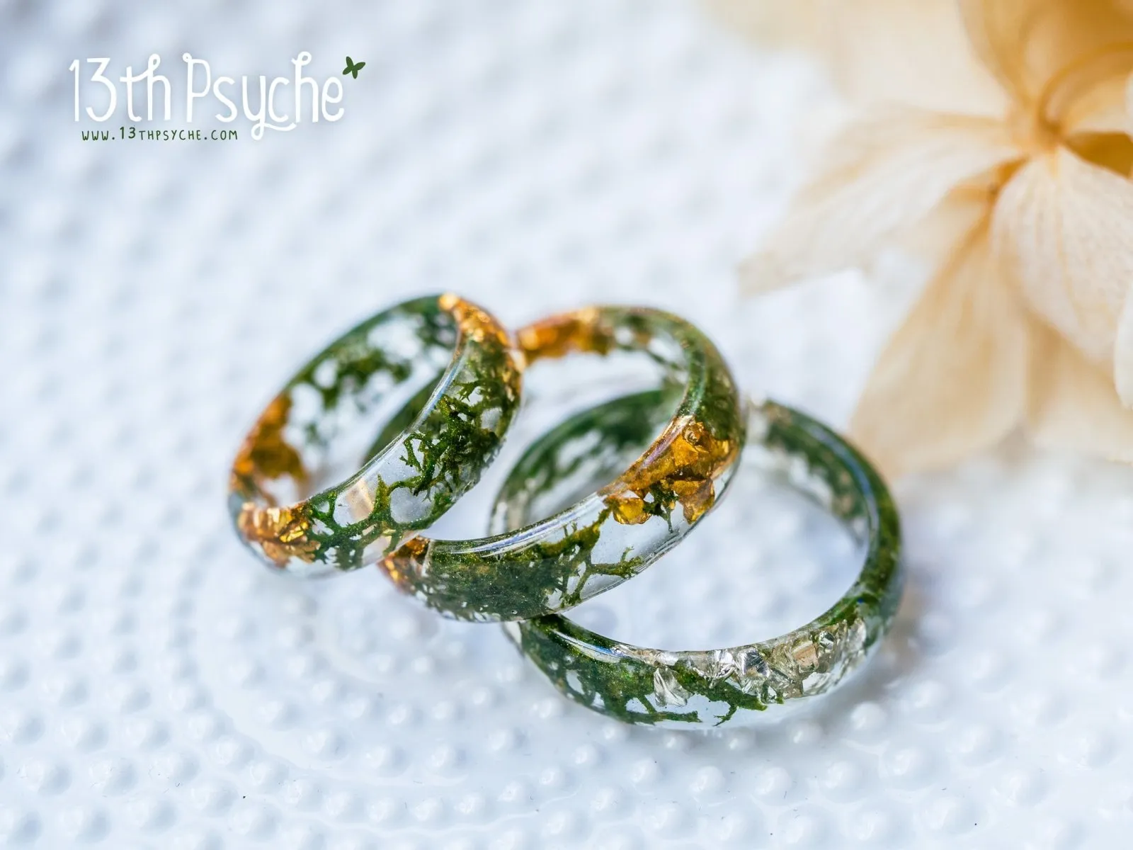 Real moss and metallic stones resin ring