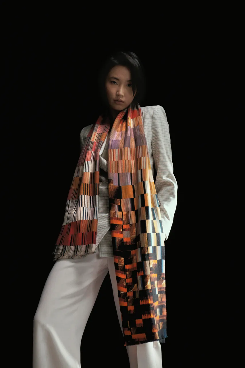 TANGO ICON PURE WOOL SCARF