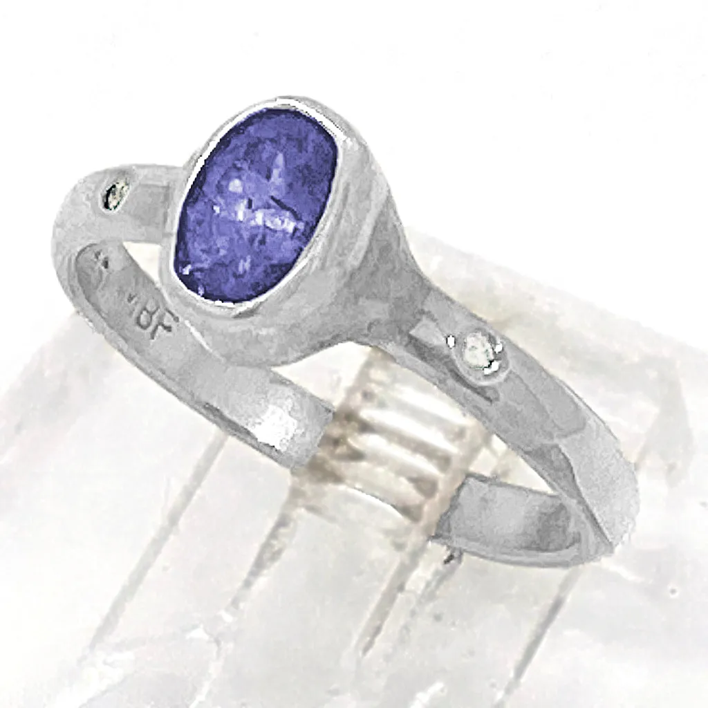 Tanzanite & Diamonds Ring (size 9 1/2)