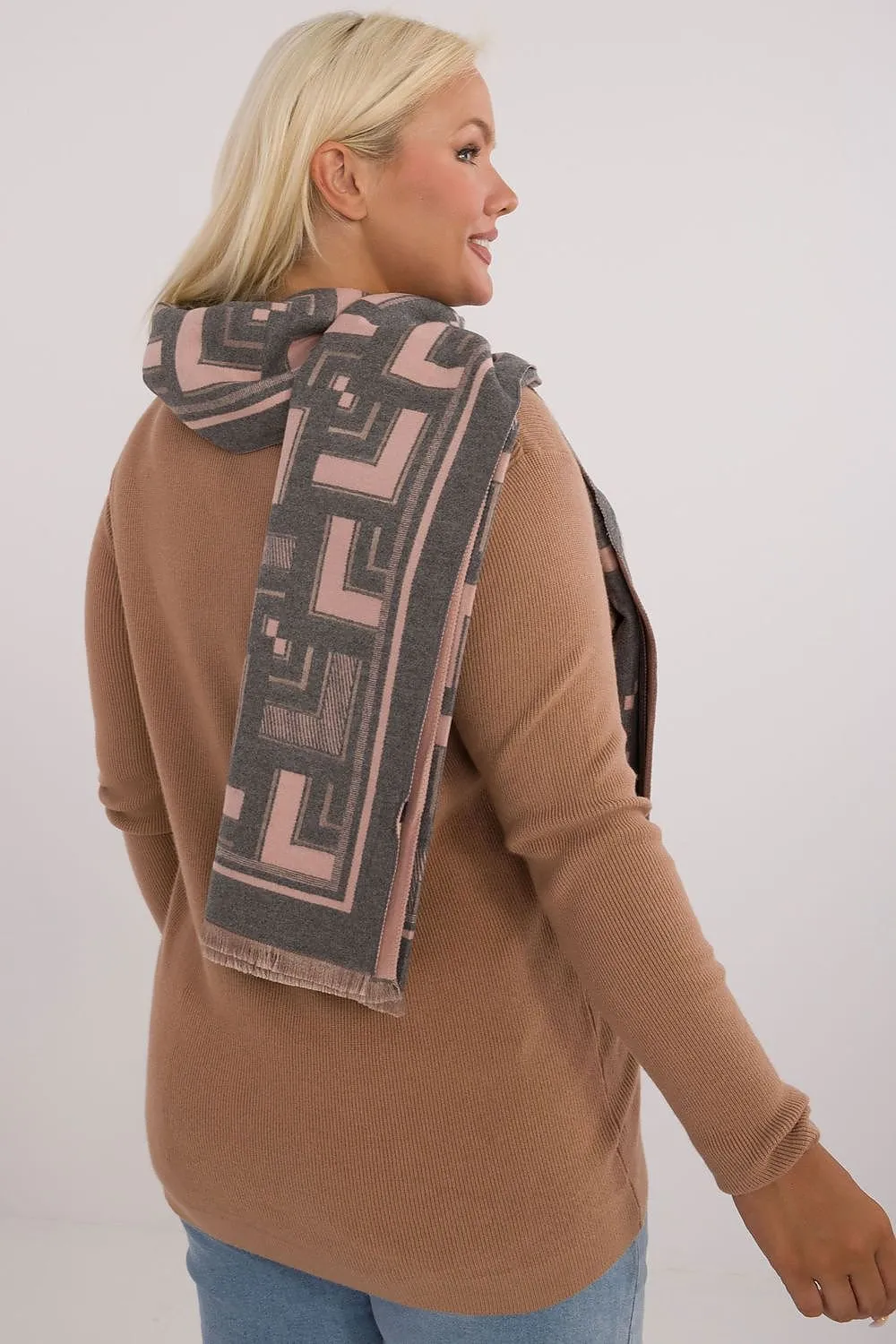 TEEK - Abstract Design Fringe Edge Scarf