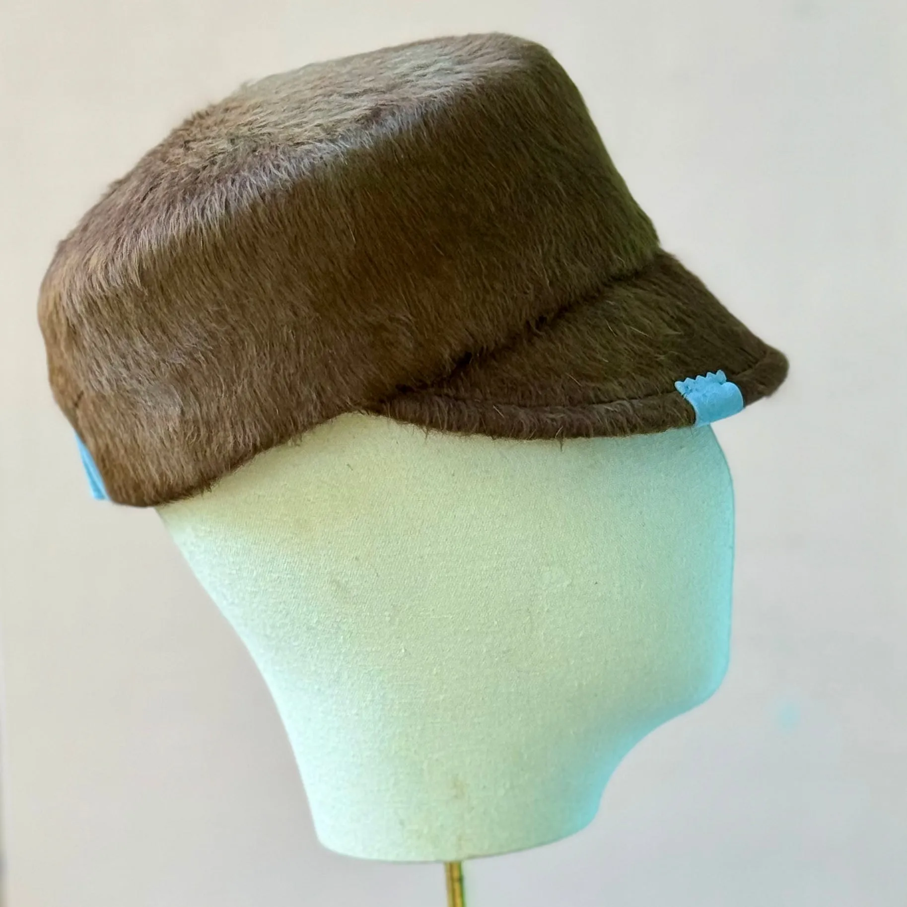 The Baxter Cap in Brandy Longhair Felt